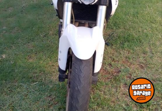 Motos - Benelli TNT-300 2017 Nafta 20000Km - En Venta