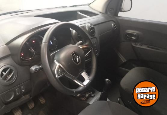 Utilitarios - Renault Kangoo 2020 Nafta 81000Km - En Venta