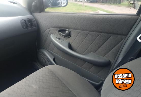 Autos - Fiat Palio 2006 Nafta 208000Km - En Venta