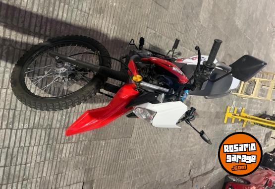 Motos - Motomel Skua 150 cc 2025 Nafta 7100Km - En Venta