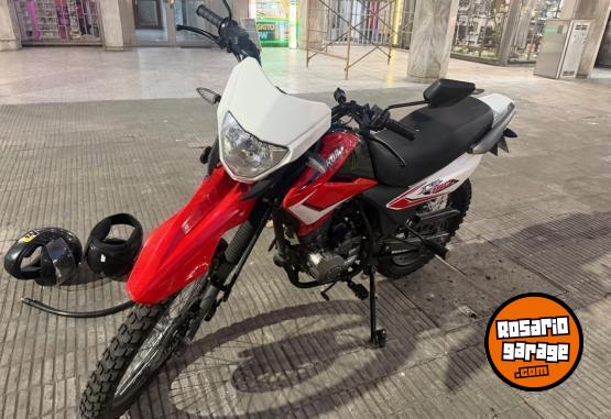 Motos - Motomel Skua 150 cc 2025 Nafta 7100Km - En Venta