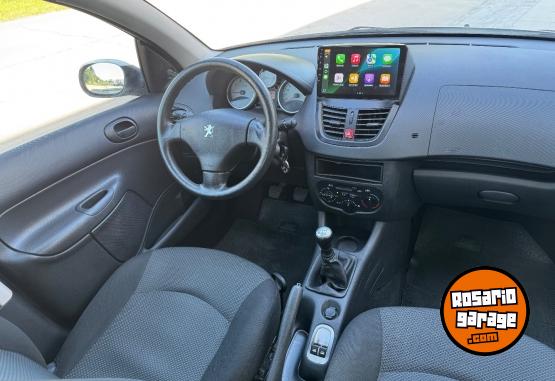 Autos - Peugeot 207 2015 Diesel 106000Km - En Venta