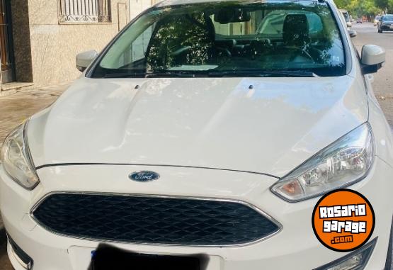 Autos - Ford Focus se plus 2018 Nafta 124000Km - En Venta