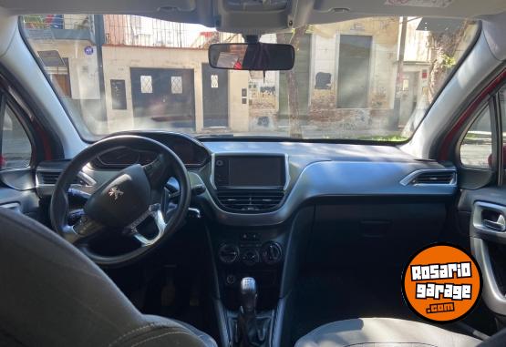 Autos - Peugeot 208 2016 Nafta 130000Km - En Venta