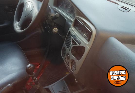 Autos - Fiat Siena 2008 GNC 400000Km - En Venta