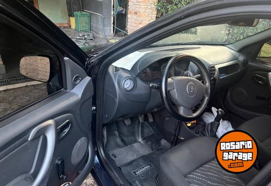 Autos - Renault Logan 2012 GNC 157000Km - En Venta