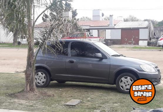 Autos - Chevrolet Celta 2012 GNC 215000Km - En Venta