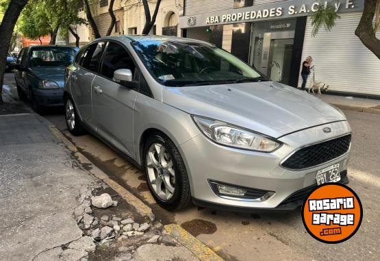 Autos - Ford FOCUS SE PLUS 2015 Nafta 137000Km - En Venta