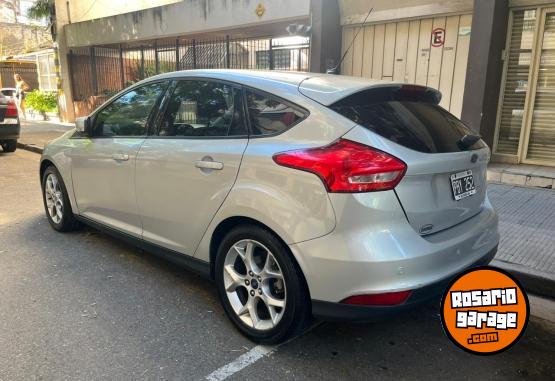 Autos - Ford FOCUS SE PLUS 2015 Nafta 137000Km - En Venta