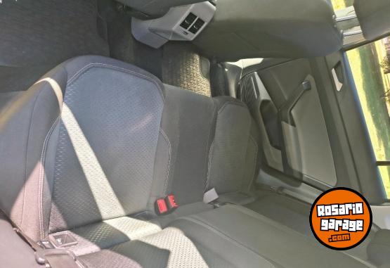 Autos - Volkswagen Virtus hingline 2020 Nafta 81000Km - En Venta