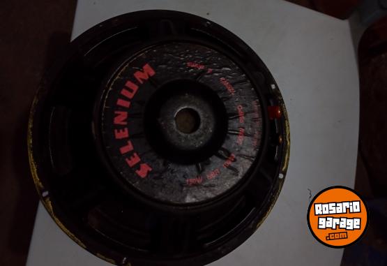 Accesorios para Autos - Parlantes de Selenium - En Venta