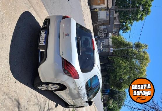 Autos - Peugeot 308 Allure 2018 Diesel 120000Km - En Venta