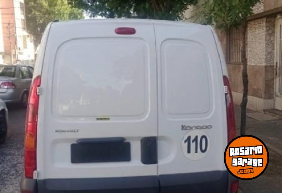 Utilitarios - Renault Kangoo 2017 GNC 238000Km - En Venta