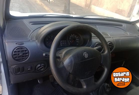 Utilitarios - Renault Kangoo 2017 GNC 238000Km - En Venta
