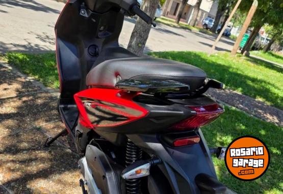 Motos - Aprilia 160 sr 2024 Nafta 4600Km - En Venta