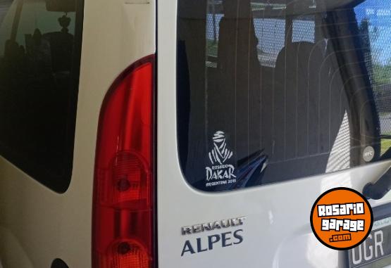 Utilitarios - Renault Kangoo 2014 GNC 203000Km - En Venta