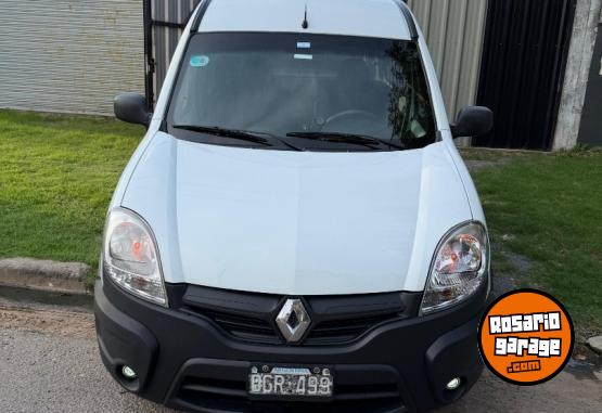Utilitarios - Renault Kangoo 2014 GNC 203000Km - En Venta