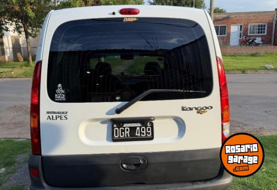 Utilitarios - Renault Kangoo 2014 GNC 203000Km - En Venta