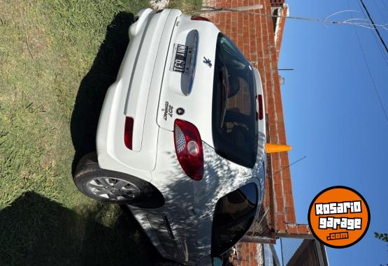 Autos - Peugeot 207 2013 GNC 170000Km - En Venta