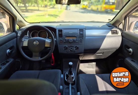 Autos - Nissan Tiida 2010 Nafta 165200Km - En Venta