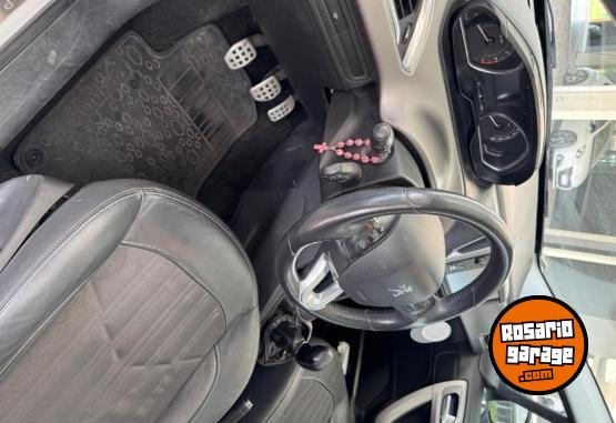 Autos - Peugeot 208 Feline 2017 Nafta 67000Km - En Venta