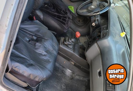 Autos - Renault R19 1994 GNC 450000Km - En Venta