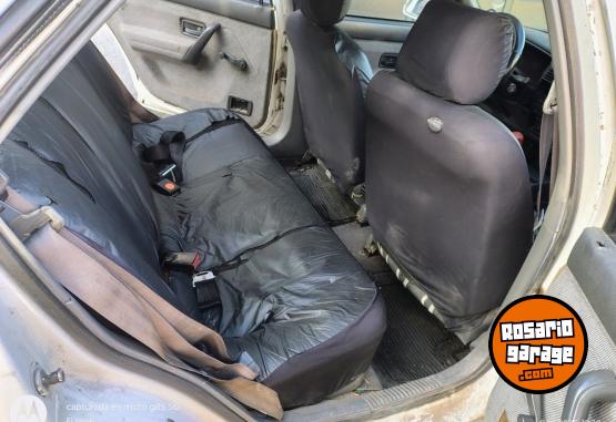 Autos - Renault R19 1994 GNC 450000Km - En Venta