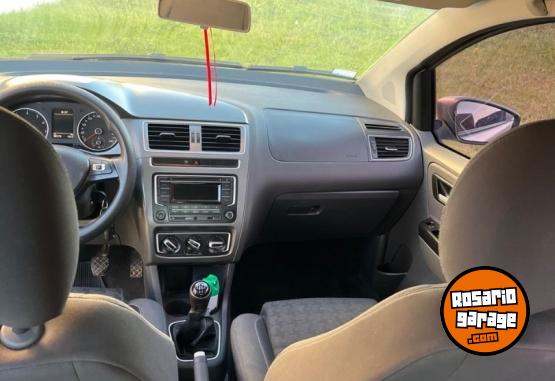 Autos - Volkswagen Suran 2017 Nafta 100000Km - En Venta