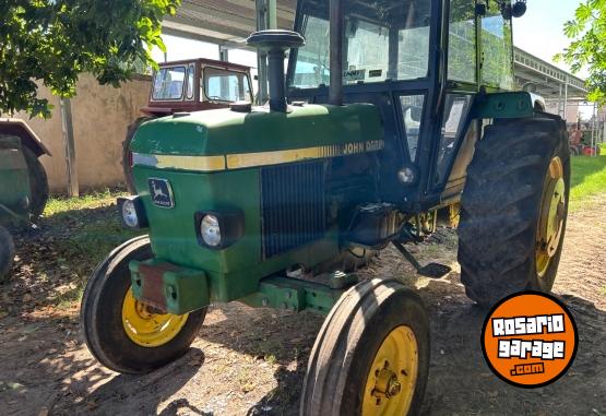 Camiones y Gr�as - Trator John Deere 2850 - En Venta