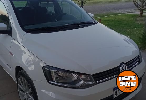 Autos - Volkswagen Gol trend Highline 2017 Nafta 87000Km - En Venta