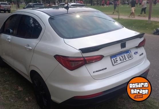 Autos - Fiat Cronos hgt 1.8 2022 Nafta 19000Km - En Venta