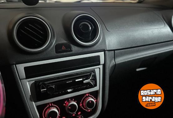 Autos - Volkswagen Gol trend 2012 Nafta 97000Km - En Venta