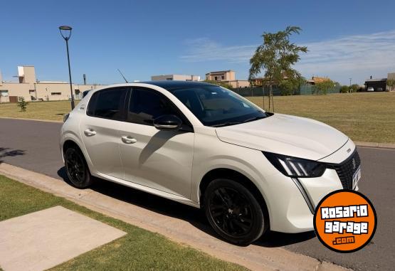 Autos - Peugeot 208 2023 Nafta 35500Km - En Venta