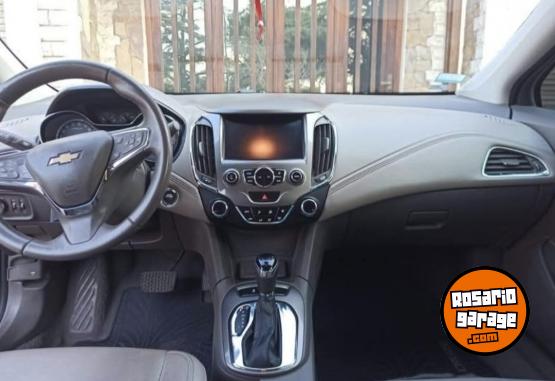 Autos - Chevrolet Cruze 2020 Nafta 75000Km - En Venta