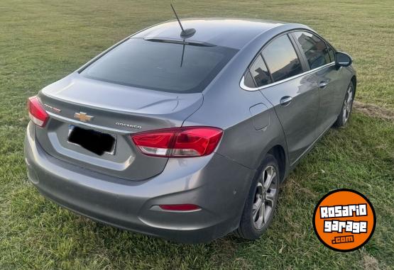 Autos - Chevrolet Cruze Premier 2022 Nafta 64000Km - En Venta