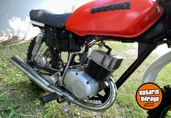 Motos - Suzuki AX 100 2016 Nafta 111111Km - En Venta