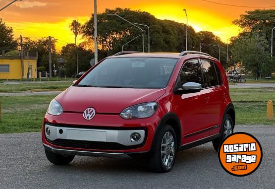 Autos - Volkswagen Up Cross 2017 Nafta 40700Km - En Venta