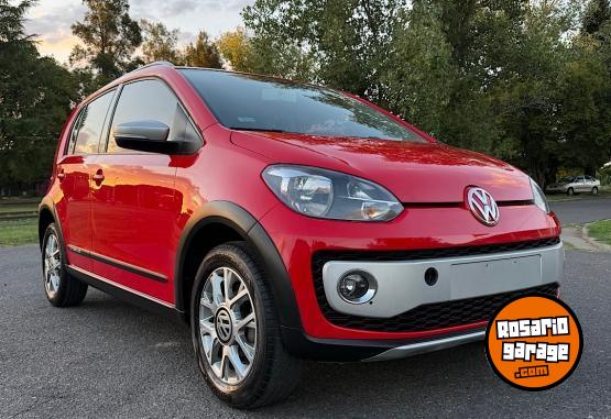 Autos - Volkswagen Up Cross 2017 Nafta 40700Km - En Venta