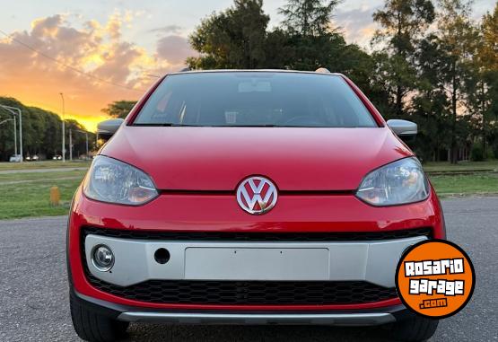 Autos - Volkswagen Up Cross 2017 Nafta 40700Km - En Venta