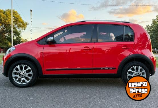 Autos - Volkswagen Up Cross 2017 Nafta 40700Km - En Venta