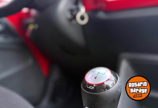 Autos - Volkswagen Up Cross 2017 Nafta 40700Km - En Venta