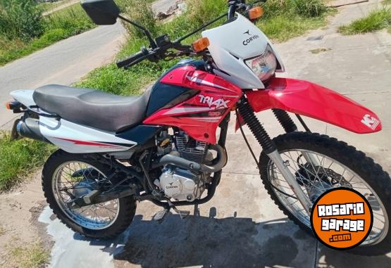 Motos - Corven Triax 150 2023 Nafta 4000Km - En Venta
