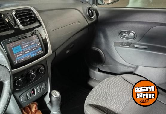 Autos - Renault Sandero 2015 Nafta 104000Km - En Venta