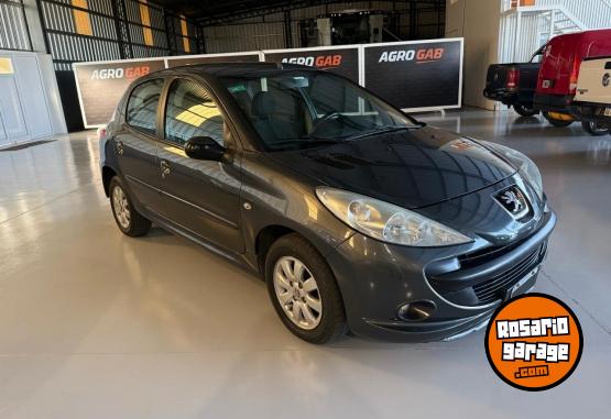 Autos - Peugeot 207 Compact XS 2010 Diesel 200000Km - En Venta