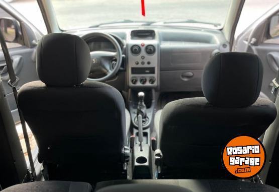 Utilitarios - Peugeot Partner 2020 GNC 120000Km - En Venta