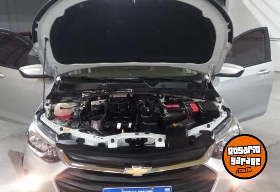Autos - Chevrolet ONIX 2020 Nafta 98000Km - En Venta