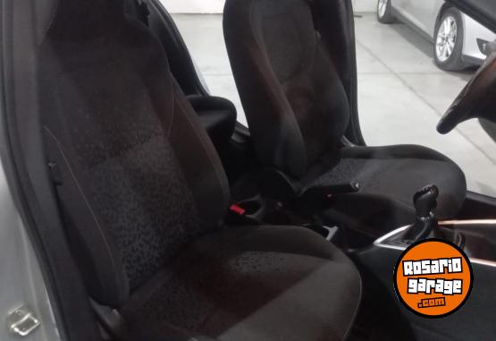 Autos - Chevrolet ONIX 2020 Nafta 98000Km - En Venta