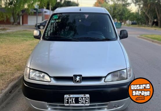 Utilitarios - Peugeot PARTNER 2006 Diesel - En Venta
