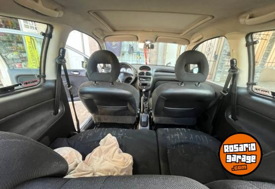 Autos - Peugeot 206 xs 3pts 2005 Nafta 140000Km - En Venta