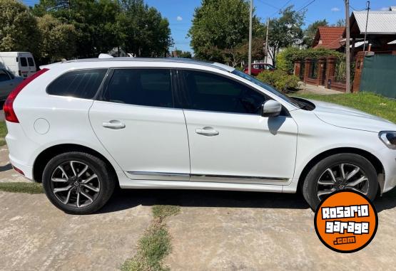 Camionetas - Volvo XC60 2.0 T5 High Plus 240 2016 Nafta 140000Km - En Venta